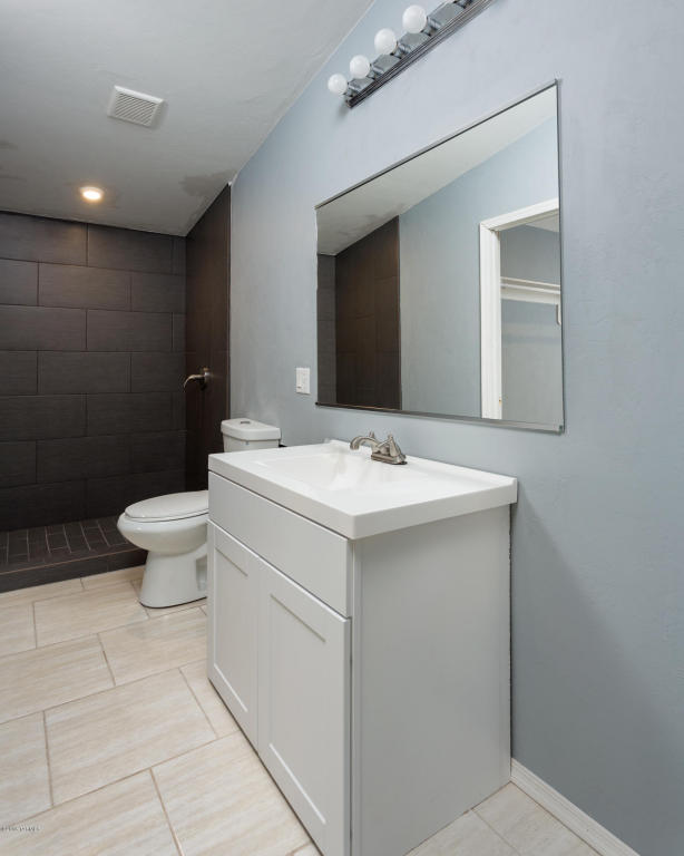 2331 E Warwick Vis, Tucson, AZ 85713 photo 16