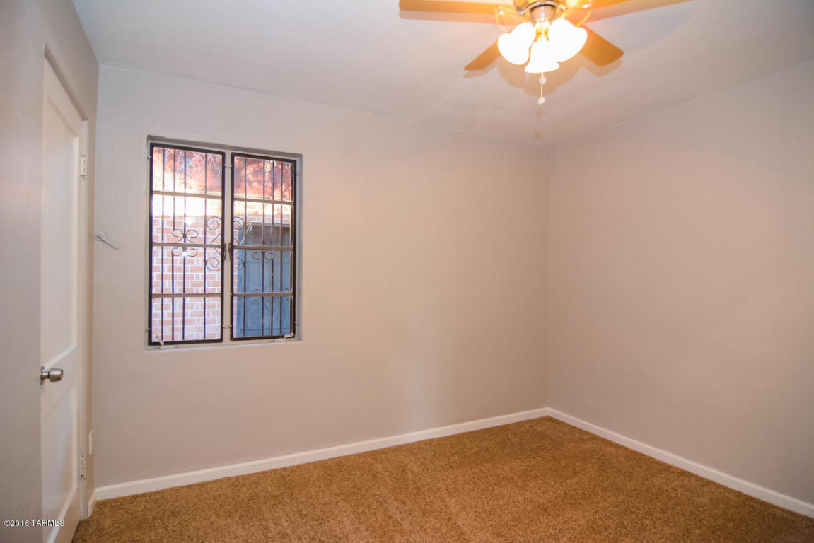 2419 E Beverly Dr, Tucson, AZ 85719 photo 12