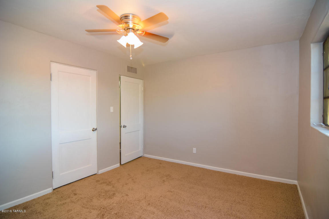 2419 E Beverly Dr, Tucson, AZ 85719 photo 11