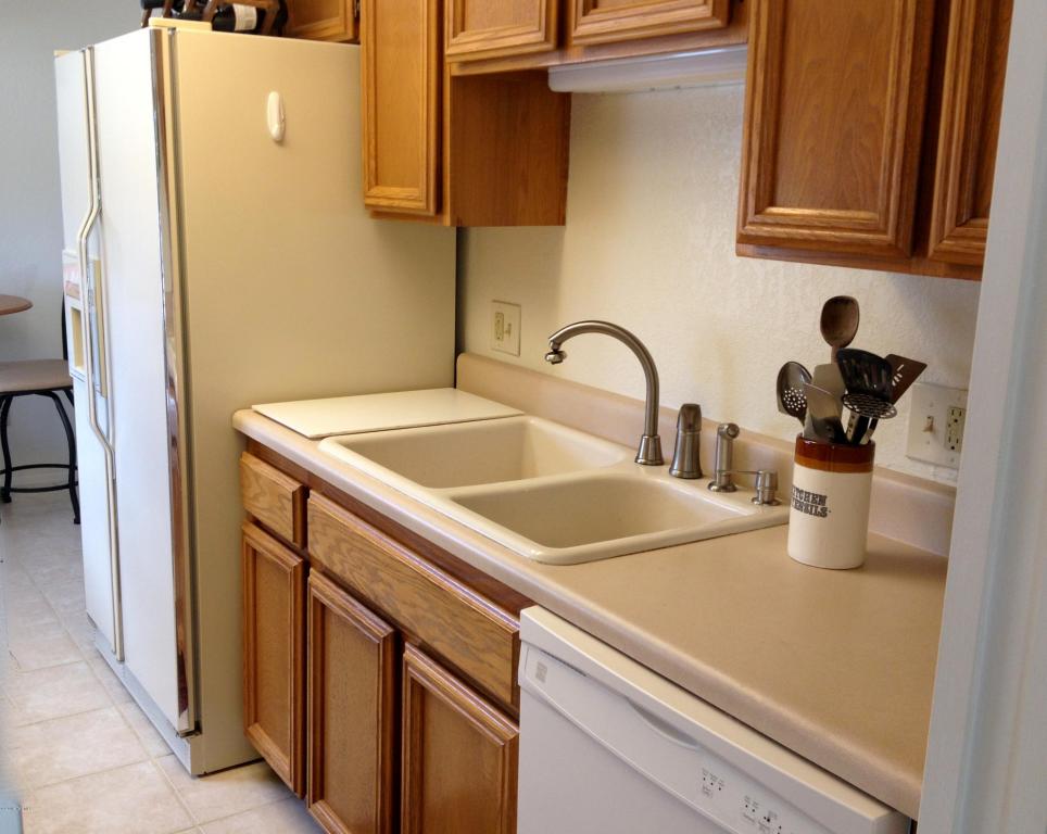 5 E Mediterranean Dr, Tucson, AZ 85704 photo 9