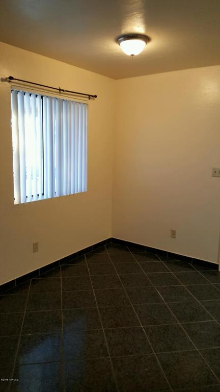 901 E 33rd St, Tucson, AZ 85713 photo 6