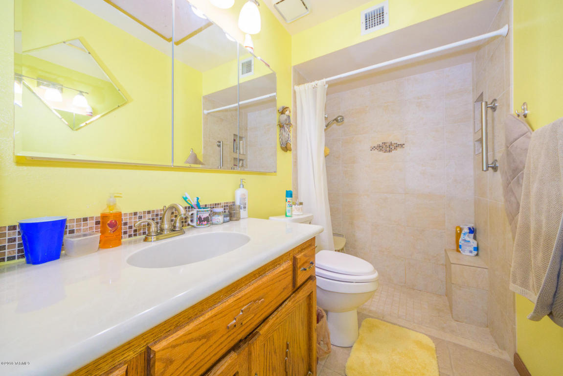 10040 Eric Alan Pl, Tucson, AZ 85748 photo 7