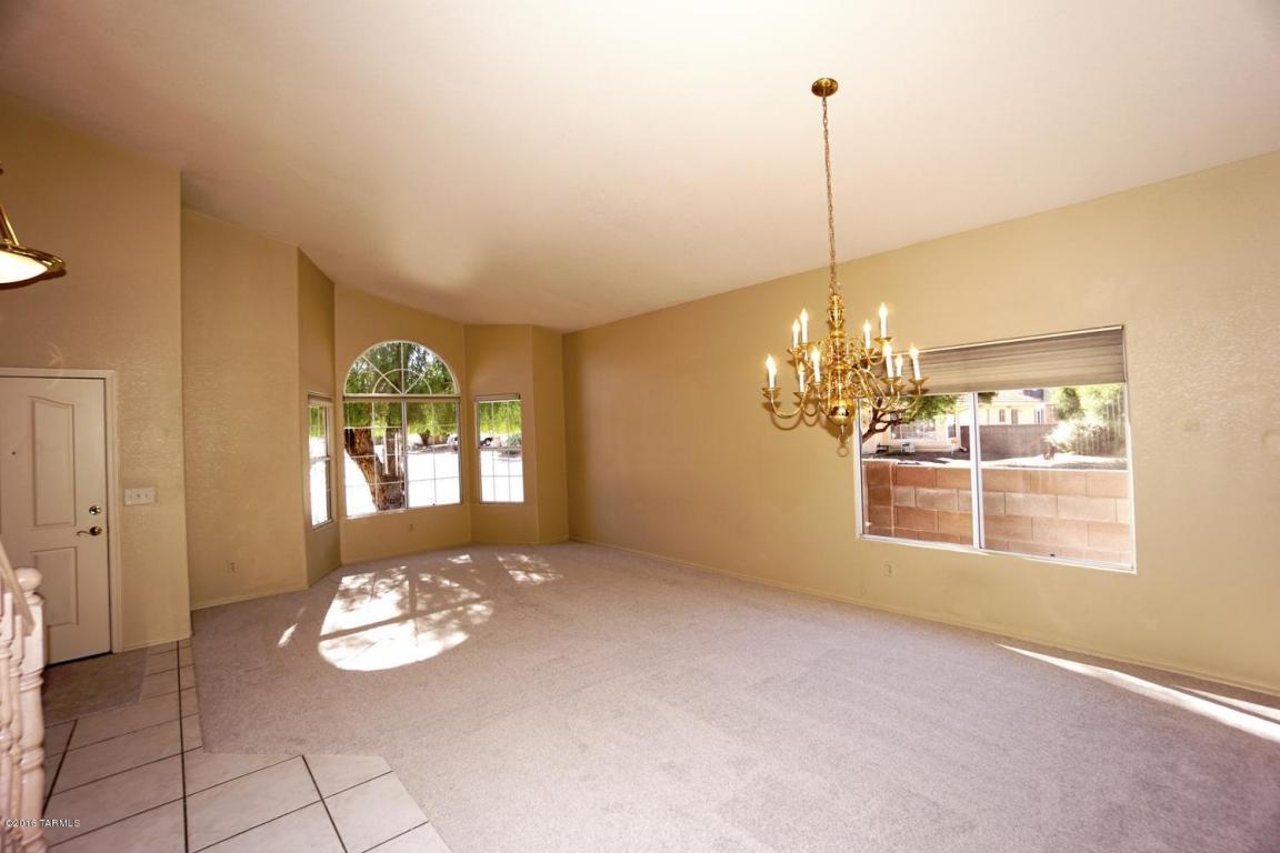 8031 E Star Glory Dr, Tucson, AZ 85715 photo 2