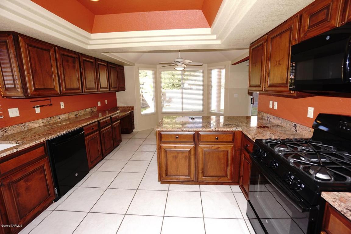 8031 E Star Glory Dr, Tucson, AZ 85715 photo 7