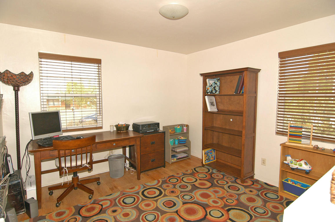 1146 E Waverly St, Tucson, AZ 85719 photo 6