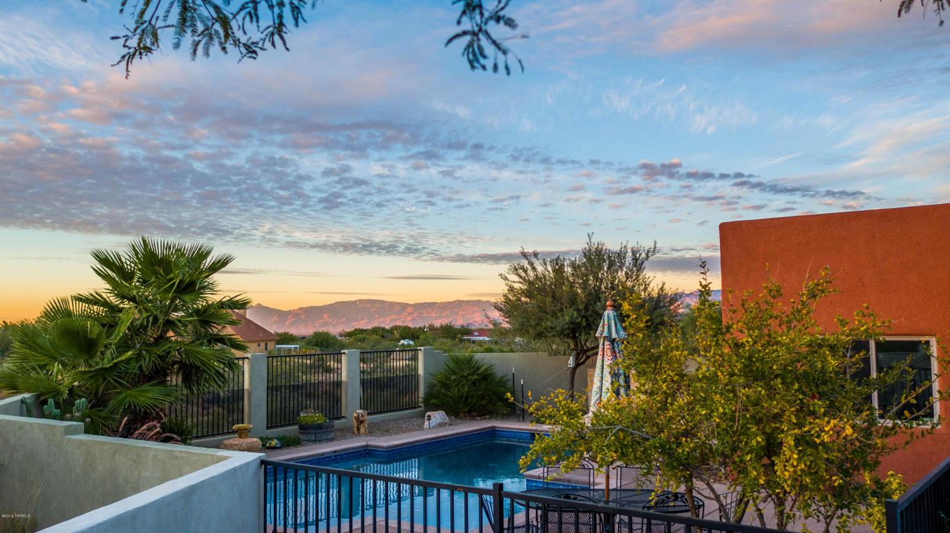261 N Solar Dr, Vail, AZ 85641 photo 3