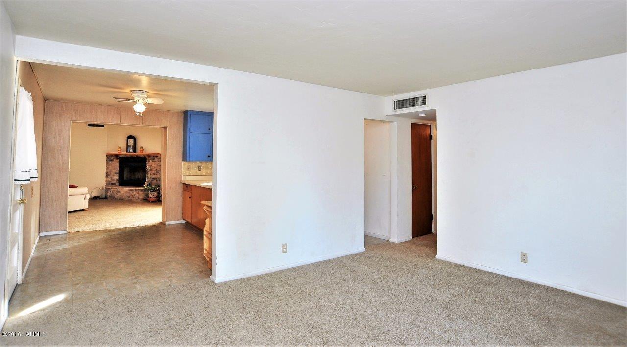 5814 E 18th St, Tucson, AZ 85711 photo 5