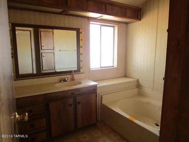 14525 W Briggs Rd, Willcox, AZ 85643 photo 9