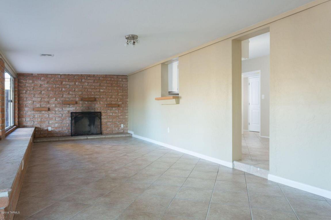 5801 E 4th St, Tucson, AZ 85711 photo 7