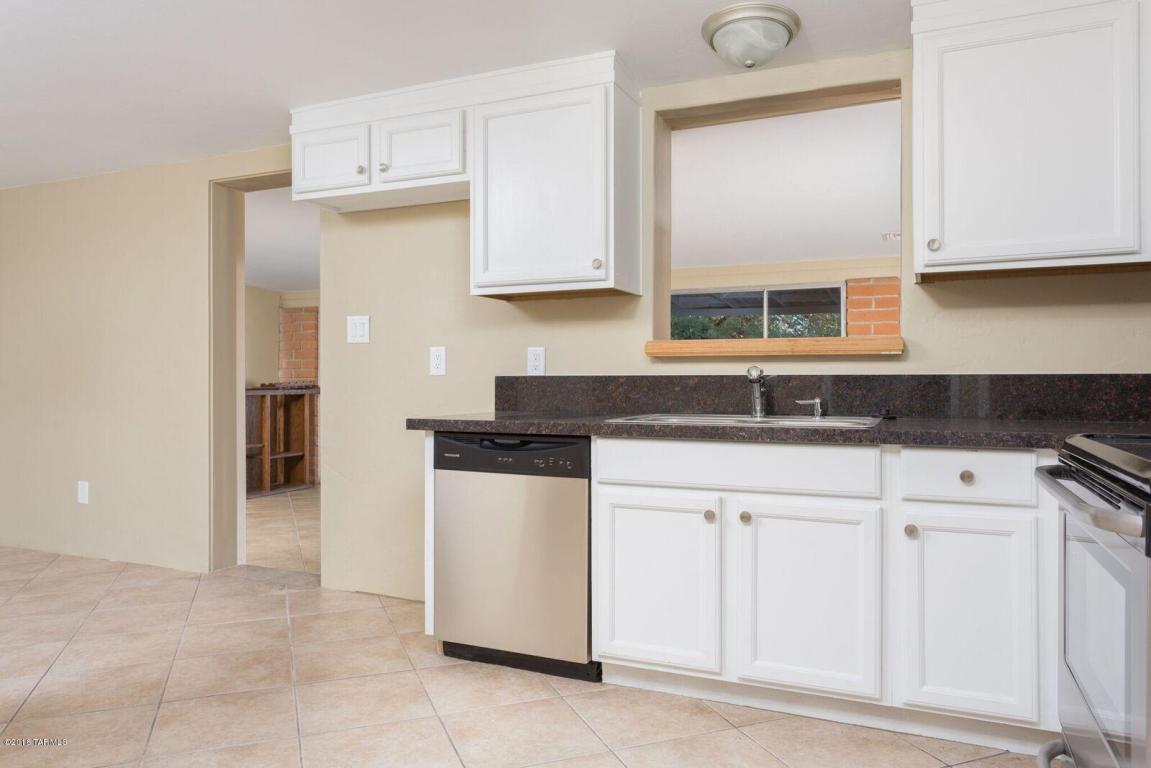 5801 E 4th St, Tucson, AZ 85711 photo 4