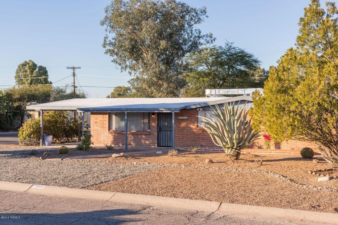 5801 E 4th St, Tucson, AZ 85711 photo 2