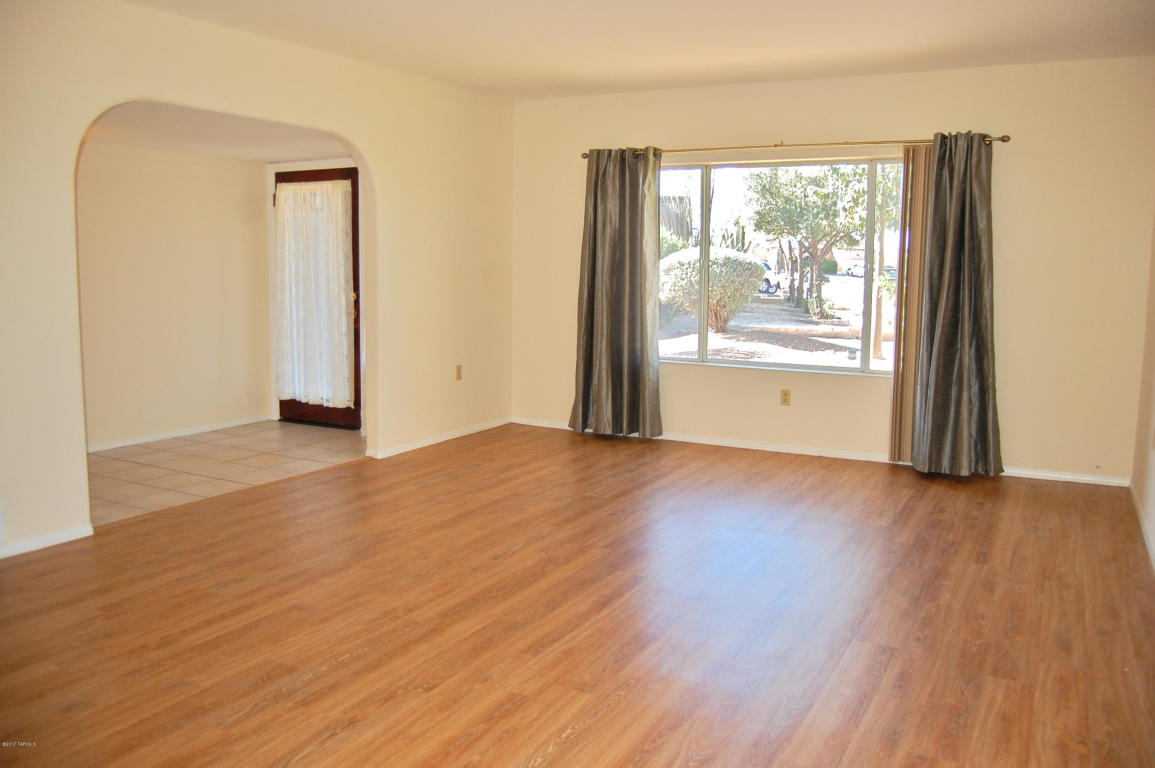 355 S Stefan Pl, Tucson, AZ 85748 photo 4