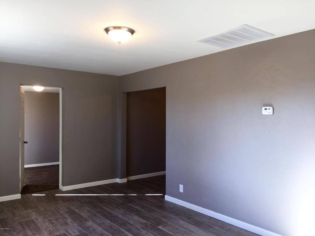5609 E 23rd St, Tucson, AZ 85711 photo 2