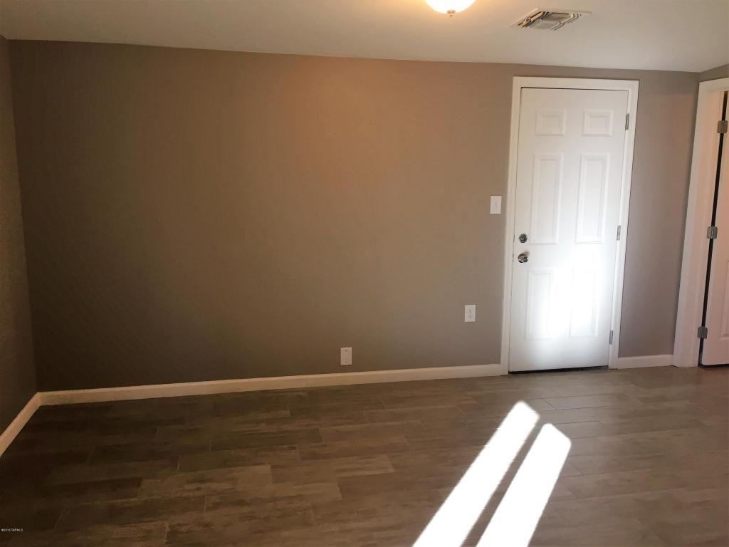 5609 E 23rd St, Tucson, AZ 85711 photo 13