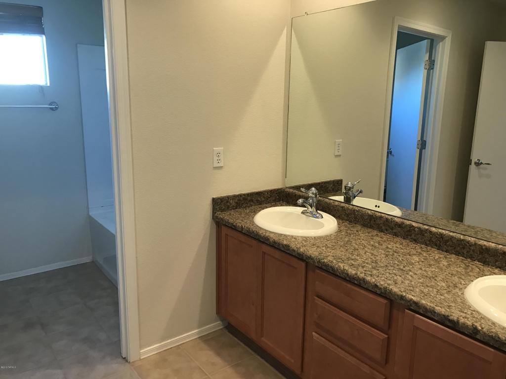 10610 E Singing Canyon Dr, Tucson, AZ 85747 photo 11