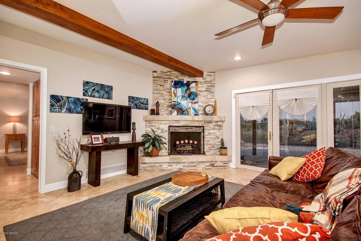 545 Eton Dr, Tucson, AZ 85704 photo 2