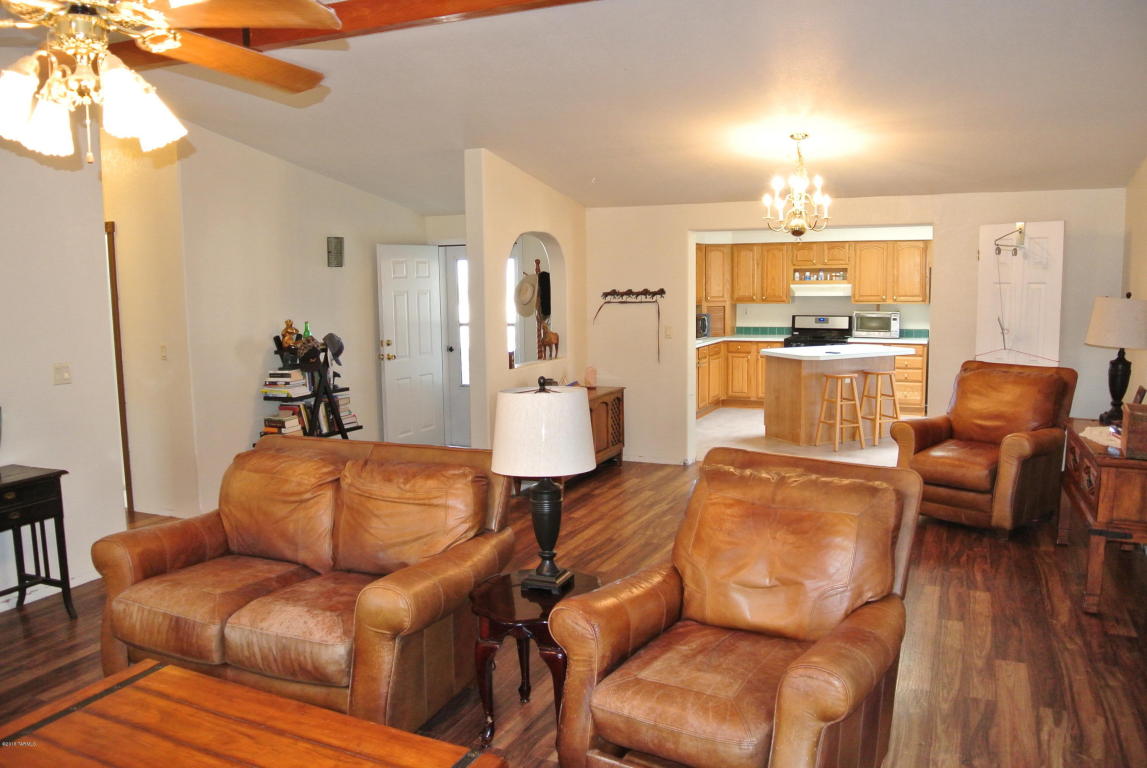 663 S Greenleaf Rd, Benson, AZ 85602 photo 12