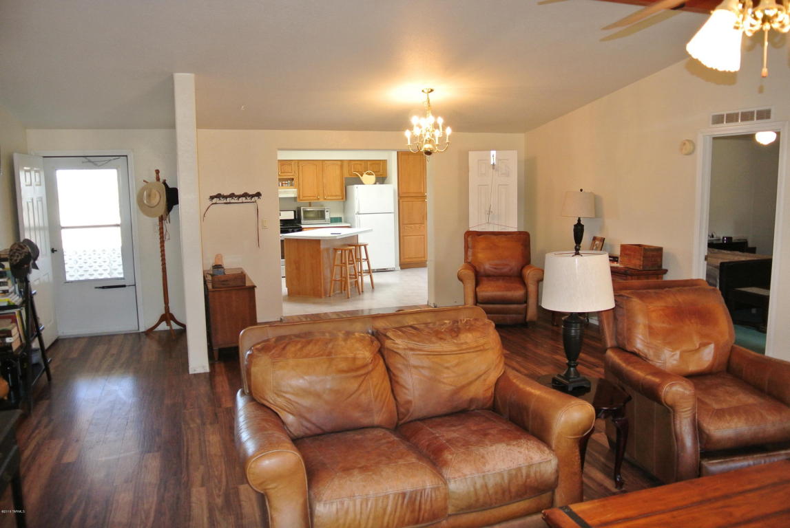 663 S Greenleaf Rd, Benson, AZ 85602 photo 13