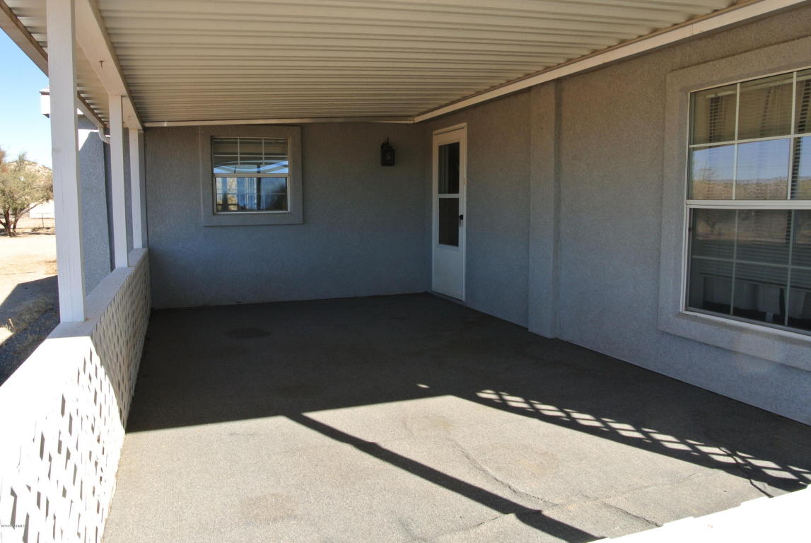 663 S Greenleaf Rd, Benson, AZ 85602 photo 2