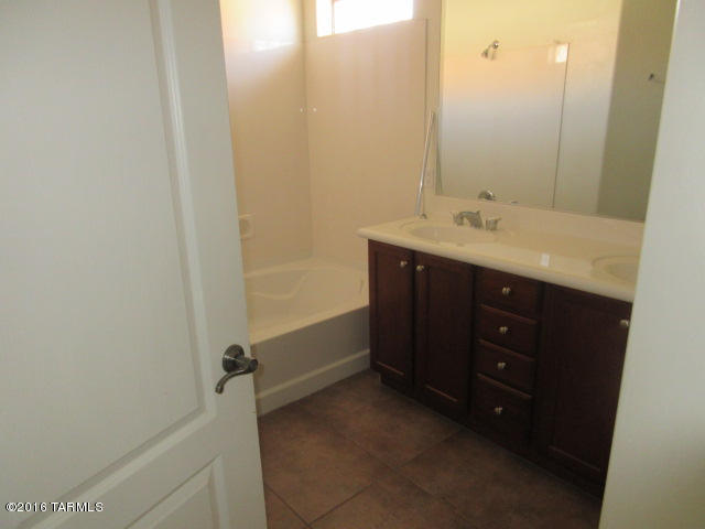 13601 E Aviara Pl, Vail, AZ 85641 photo 4