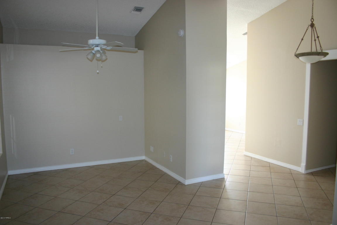5281 W Eaglestone Loop, Tucson, AZ 85742 photo 7