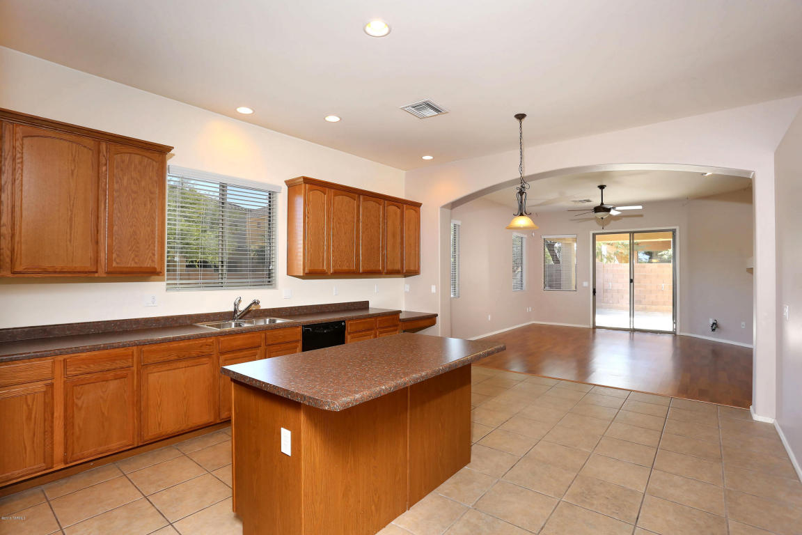 12560 E Red Iron Trl, Vail, AZ 85641 photo 5