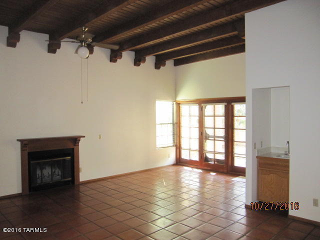 5396 E Francisco Loop, Tucson, AZ 85712 photo 4