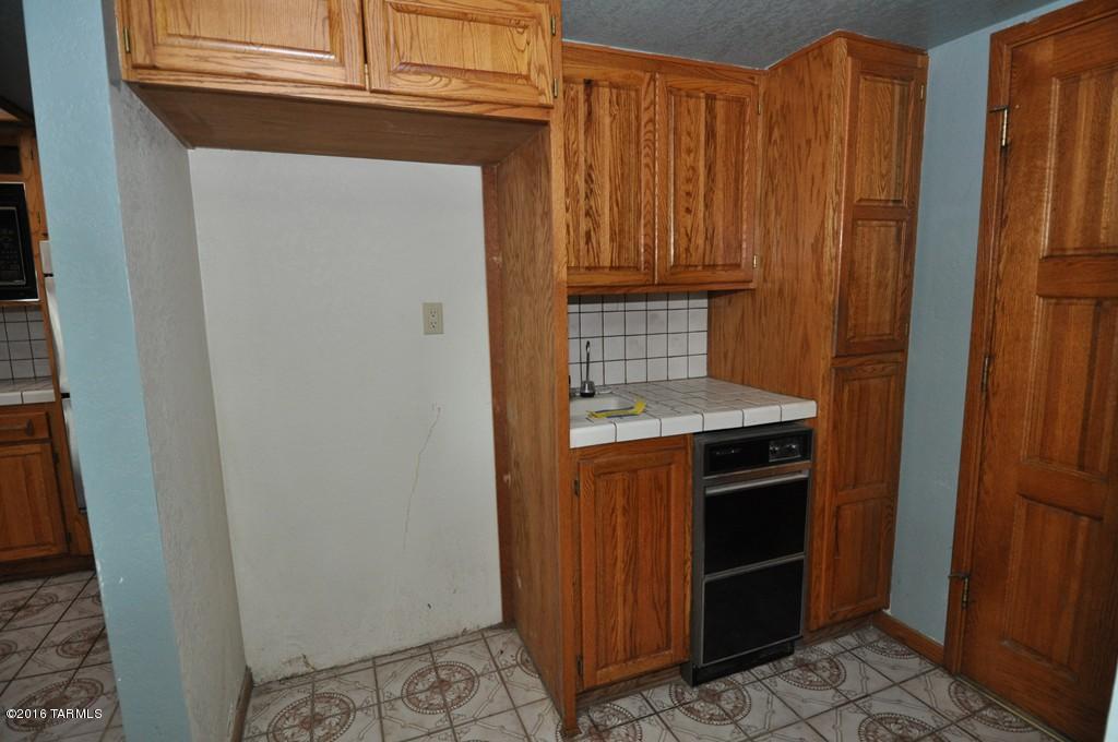 9181 E Walnut Tree Dr, Tucson, AZ 85749 photo 10