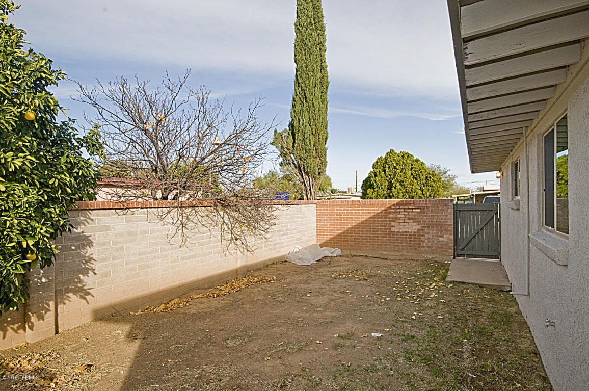 218 E Susana St, Tucson, AZ 85756 photo 26
