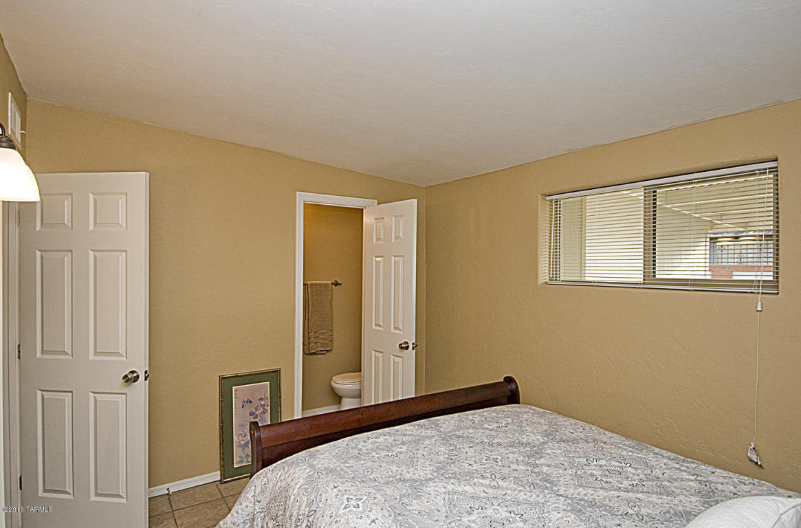 218 E Susana St, Tucson, AZ 85756 photo 20
