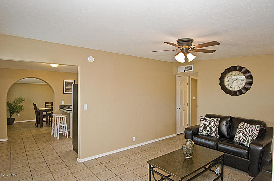 218 E Susana St, Tucson, AZ 85756 photo 1