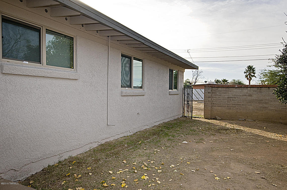 218 E Susana St, Tucson, AZ 85756 photo 27