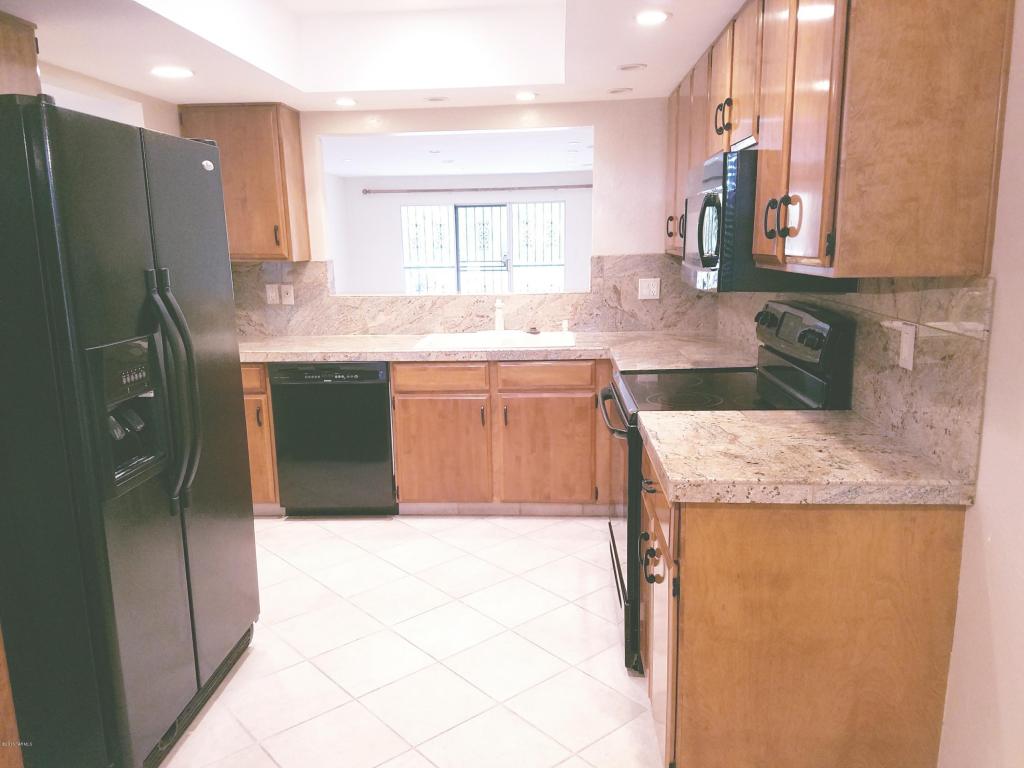 6945 E Rivercrest Rd, Tucson, AZ 85750 photo 2