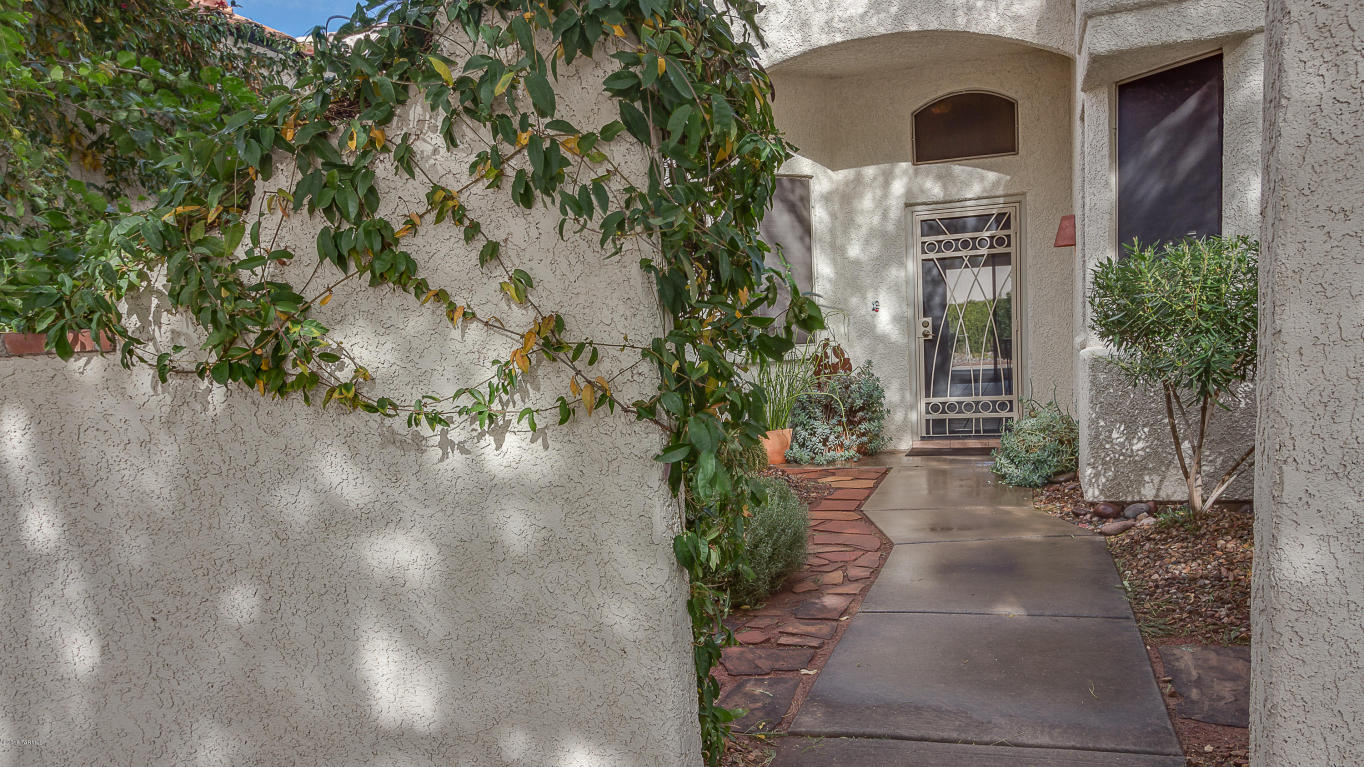 10249 E Calle Costa Del Sol, Tucson, AZ 85747 photo 3