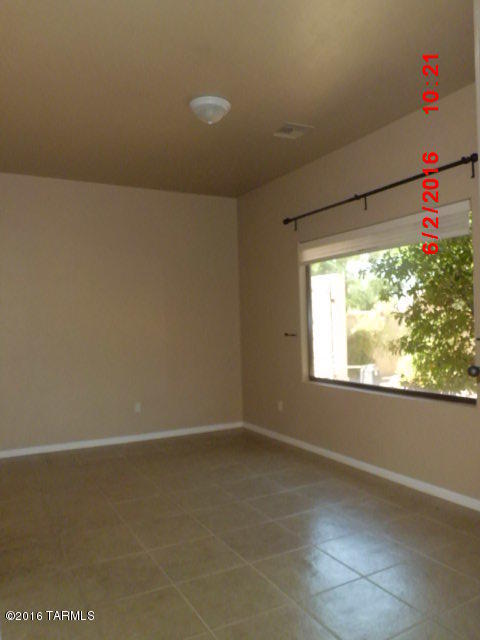 6915 E Cloud Rd, Tucson, AZ 85750 photo 4