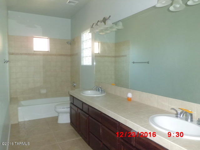 6915 E Cloud Rd, Tucson, AZ 85750 photo 14