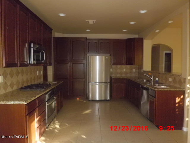 6915 E Cloud Rd, Tucson, AZ 85750 photo 6