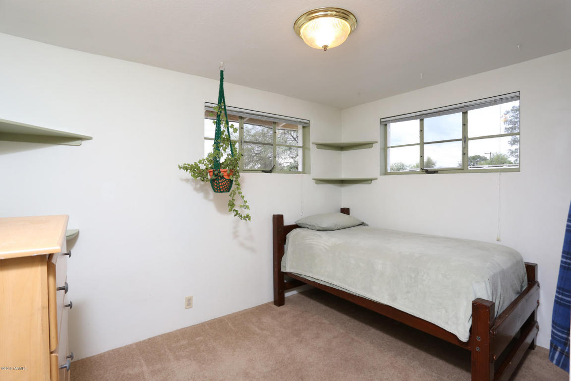 4626 E Sylvane St, Tucson, AZ 85711 photo 17
