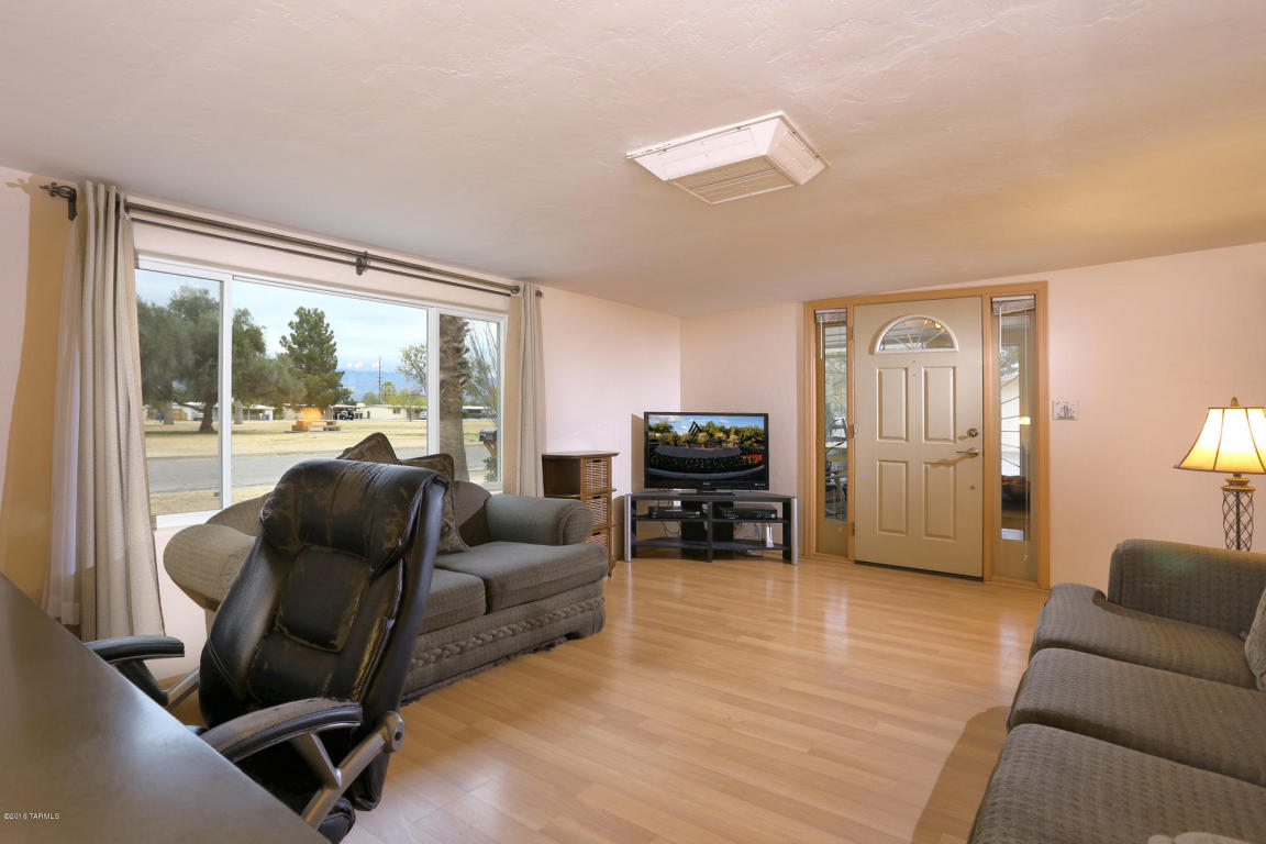 4626 E Sylvane St, Tucson, AZ 85711 photo 7