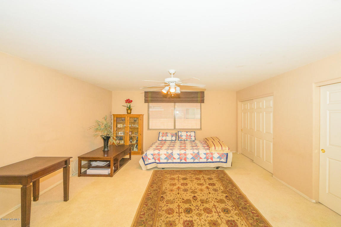 10587 E Bridgeport St, Tucson, AZ 85747 photo 15