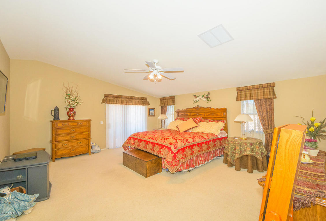 10587 E Bridgeport St, Tucson, AZ 85747 photo 11