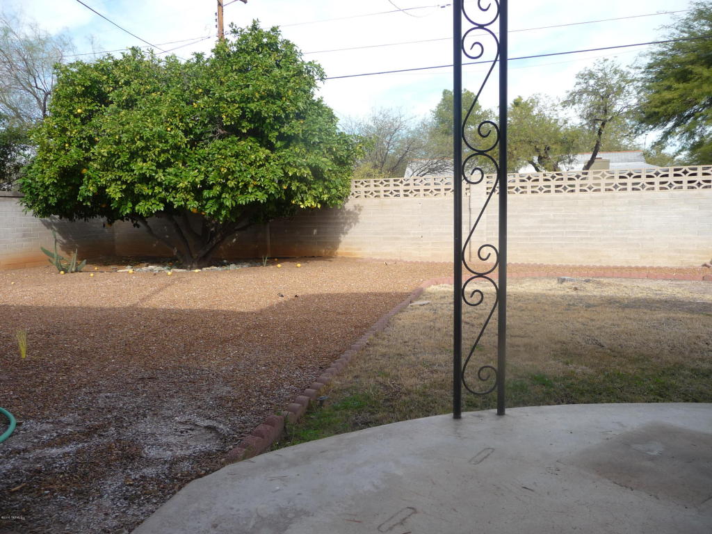 4765 E 18th St, Tucson, AZ 85711 photo 7