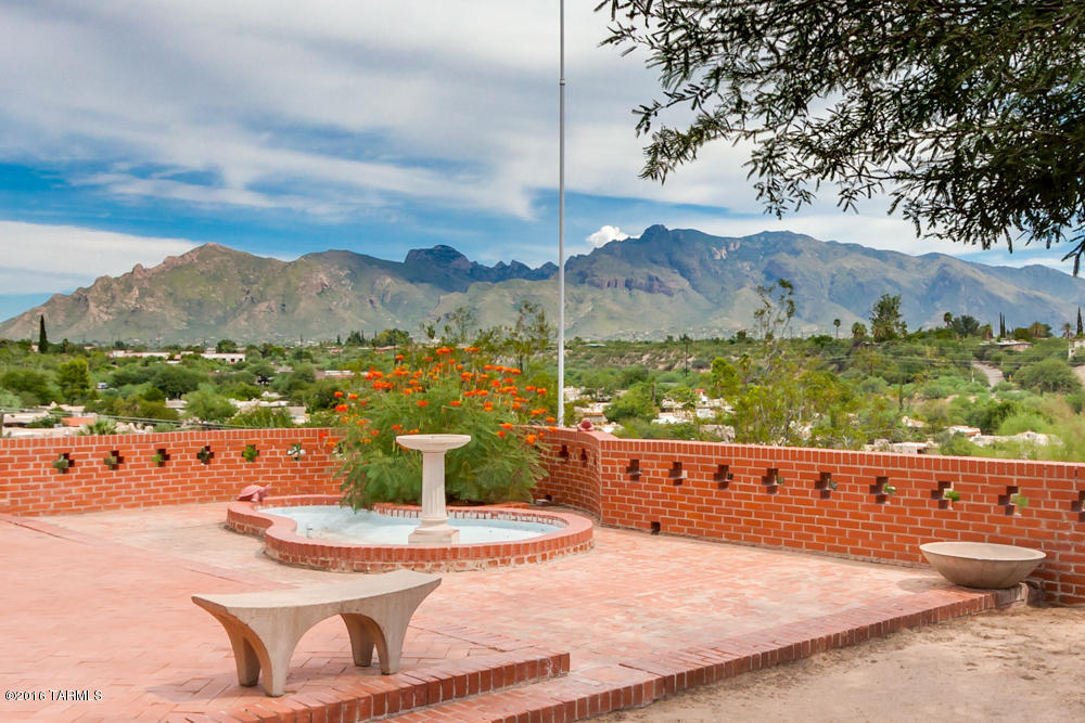 650 W River Rd, Tucson, AZ 85704 photo 2