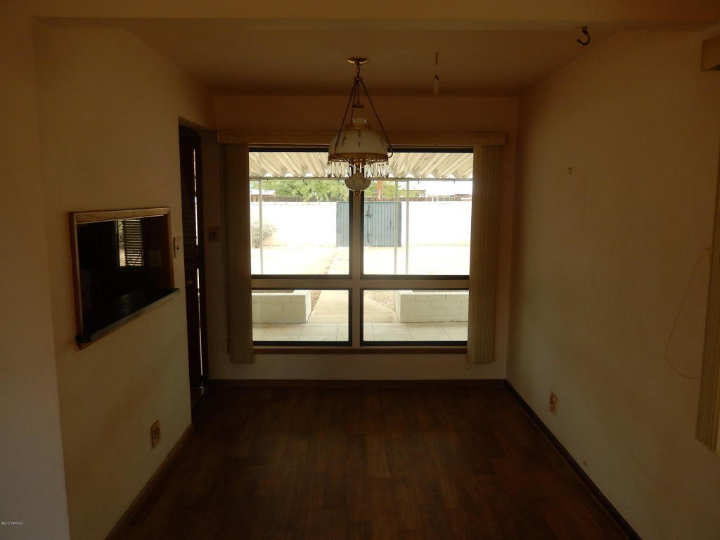 6501 Eli Dr, Tucson, AZ 85710 photo 4