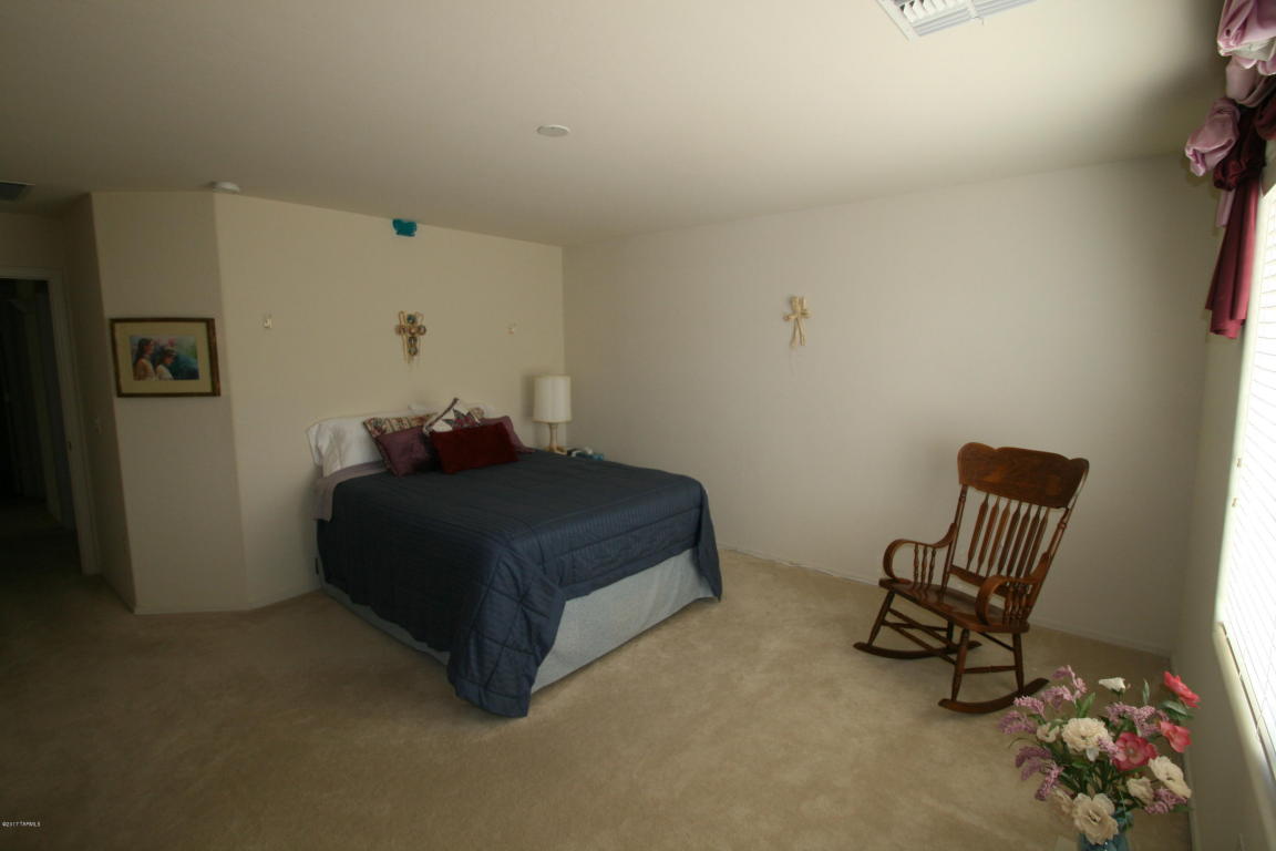 7201 S Monks Tale Dr, Tucson, AZ 85756 photo 4