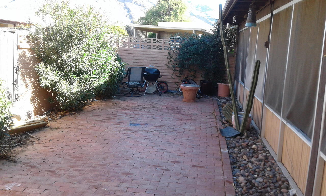 49 E Mediterranean Dr, Tucson, AZ 85704 photo 7