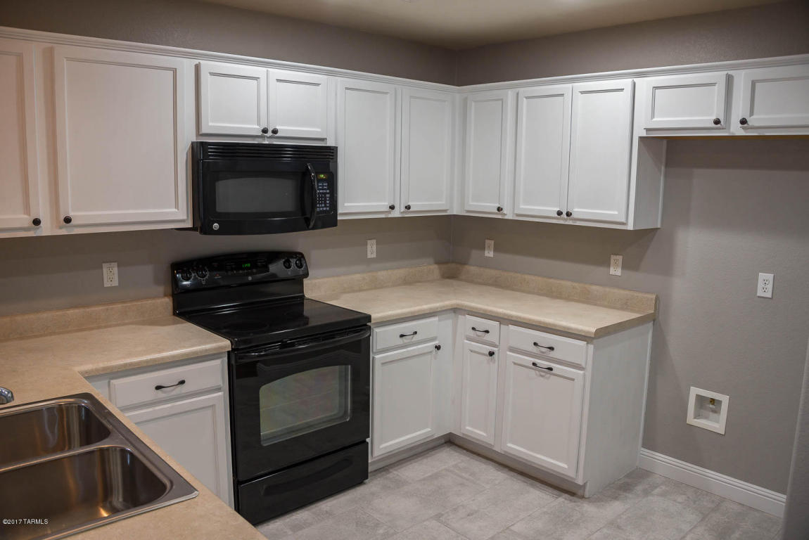 10557 E Singing Canyon Dr, Tucson, AZ 85747 photo 13