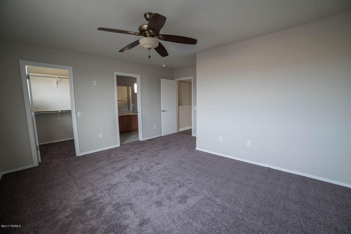 10557 E Singing Canyon Dr, Tucson, AZ 85747 photo 4