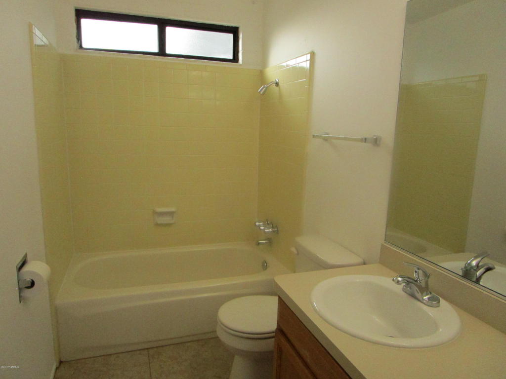 9552 E Myra Dr, Tucson, AZ 85730 photo 16