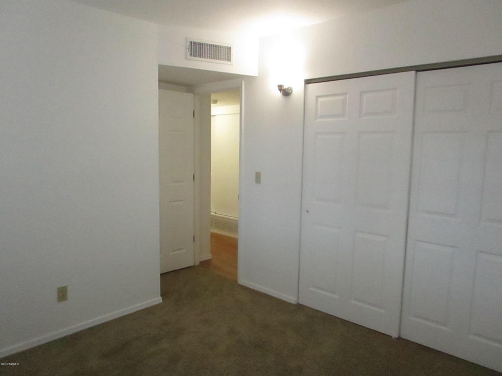 9552 E Myra Dr, Tucson, AZ 85730 photo 15
